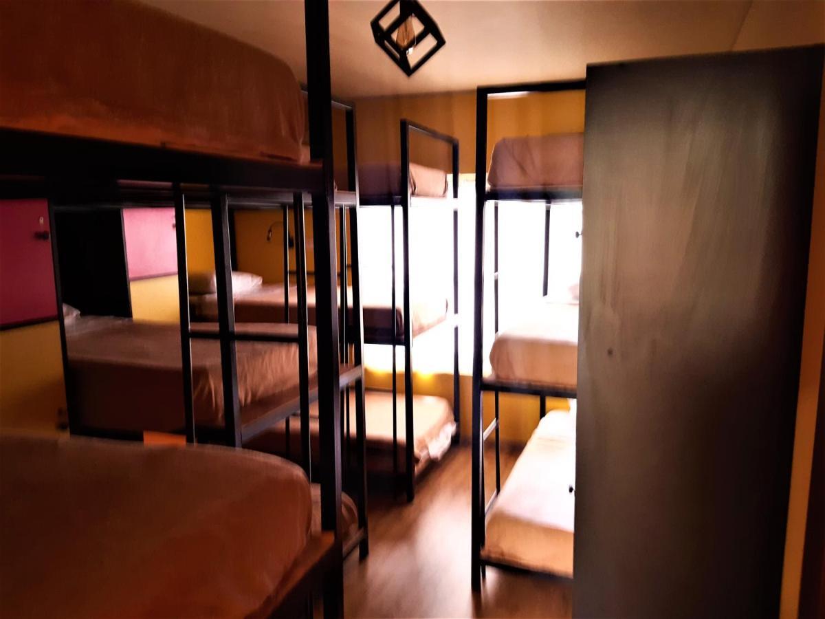Happy Tree Hostel Peru Lima Zewnętrze zdjęcie